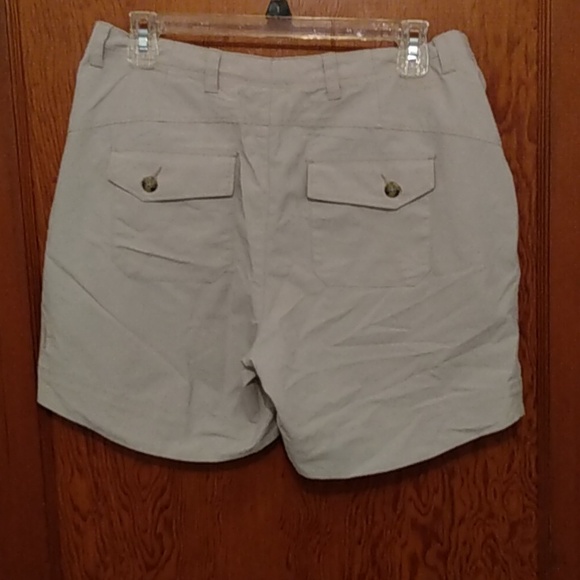 Columbia GRT Shorts Khaki Size 10 - Picture 2 of 8